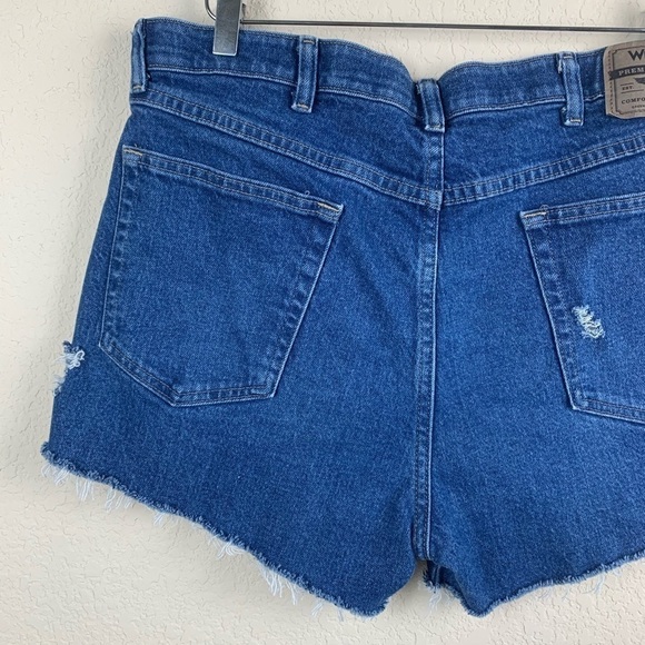 WRANGLER Distressed Denim High Rise Cut Offs Sz L - Picture 9 of 10